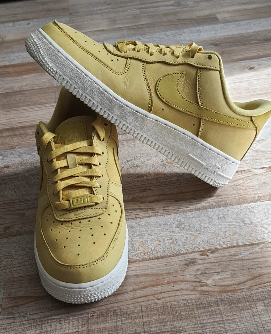 Flinkanzeigen Nike Air Force 1 Gr. 40 5 gelb Damen mit Karton wie neu